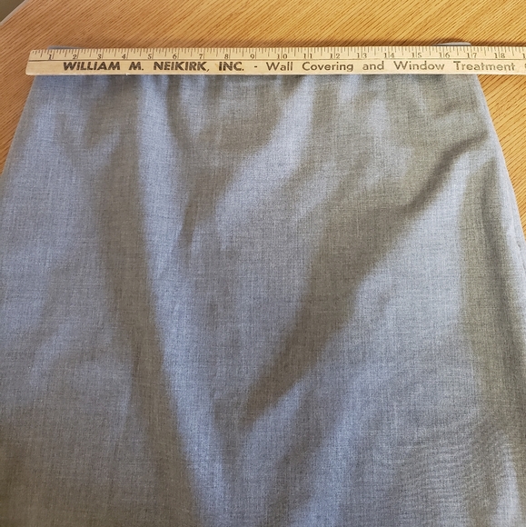 WOMENS SIZE 12, LIGHT GREY LIMITED PENCIL SKIRT - Picture 2 of 8